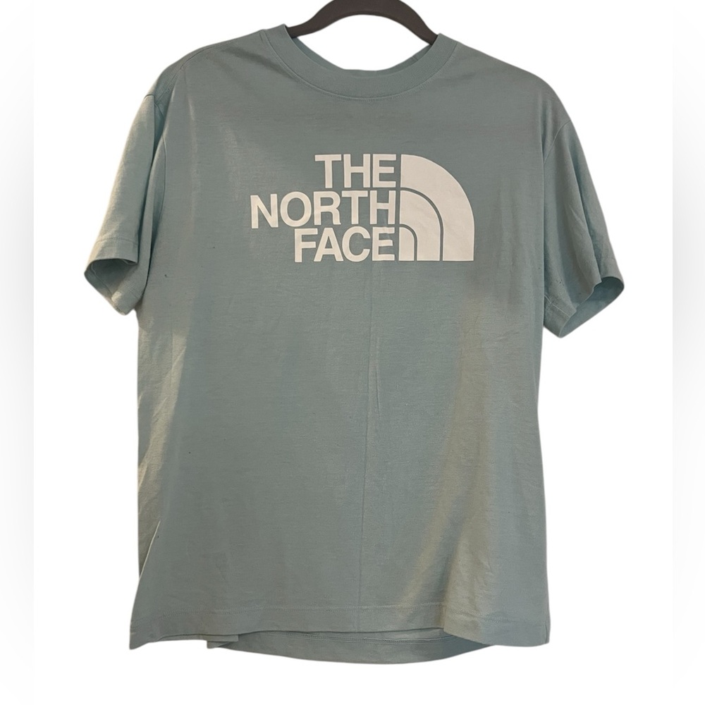 The North Face Relaxed Fit Women’s Medium Lightweight Short Sleeve T-Shirt
